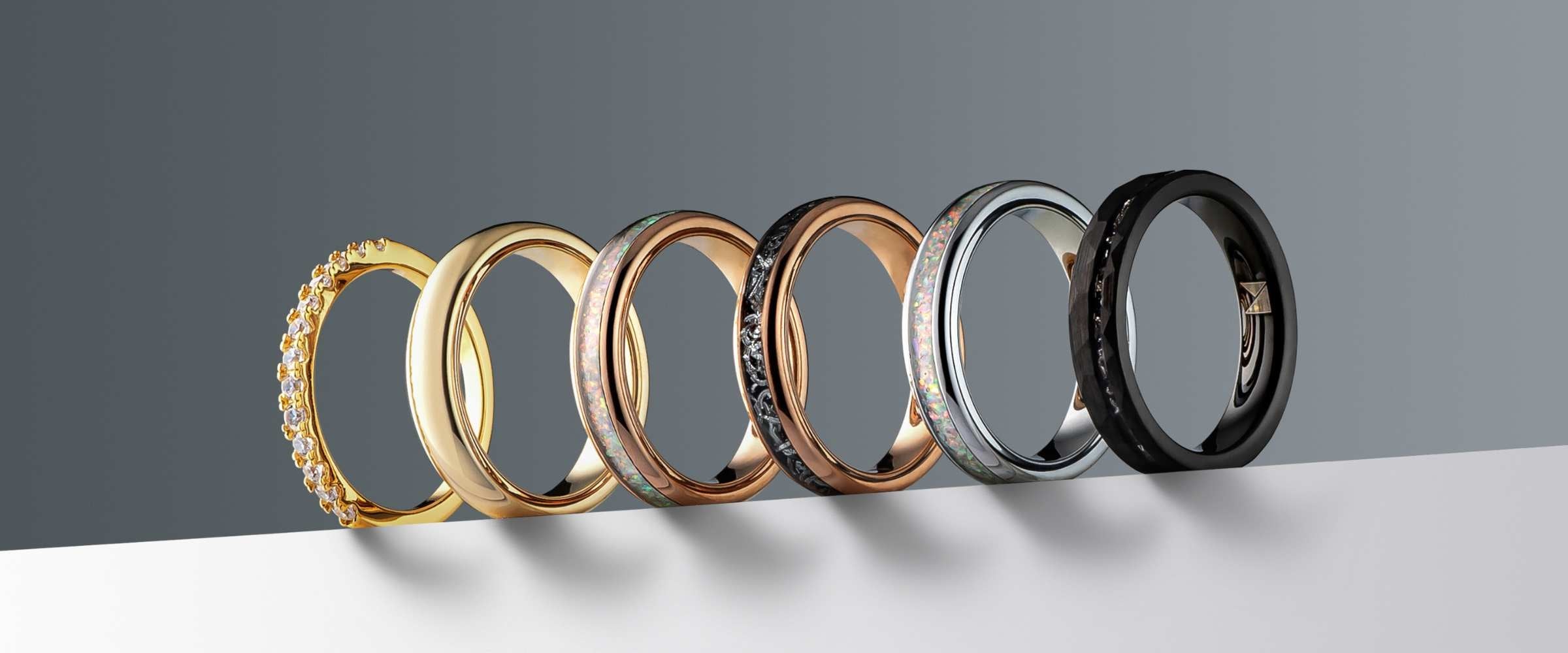 UNIQUE WOMEN’S WEDDING BANDS
