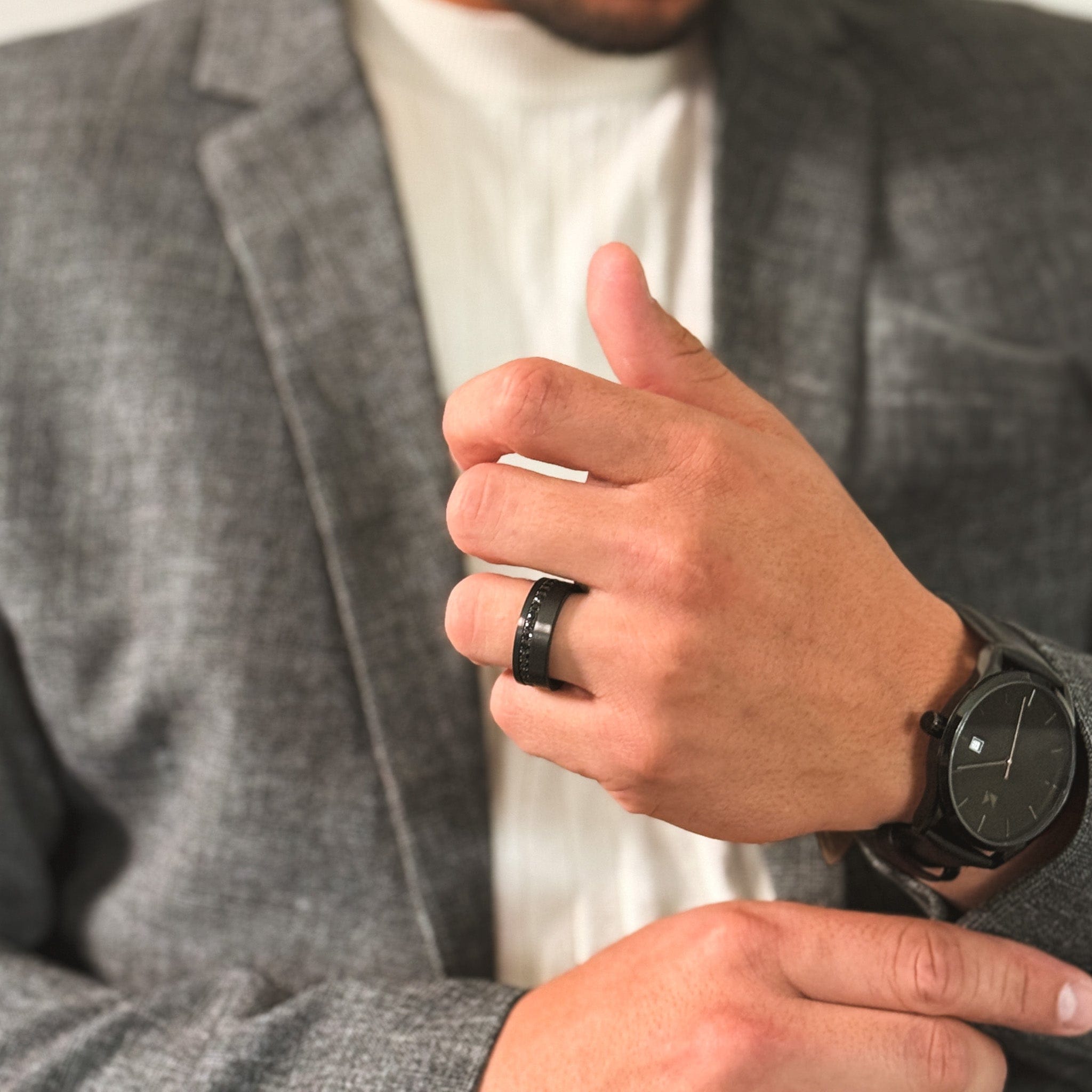 ★SENTIMENTS★ NO.456 [BLACK] RING Black Sapphire Men's Ring | The León | Shop Madera Bands